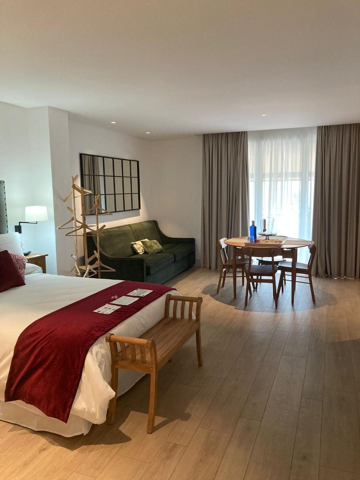 Apartamentos Turisticos La Plaza Chipiona Dış mekan fotoğraf