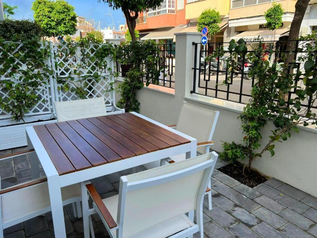 Apartamentos Turisticos La Plaza Chipiona Dış mekan fotoğraf