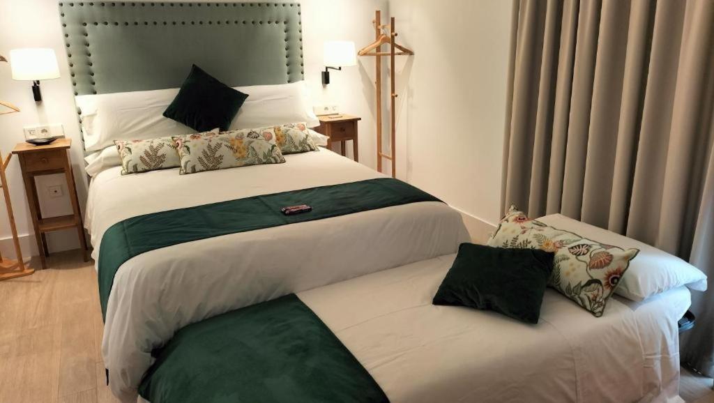 Apartamentos Turisticos La Plaza Chipiona Dış mekan fotoğraf